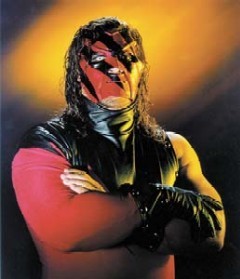 Kane dévoile son visage d horreur