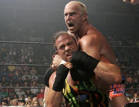 HADCORE HOLLY ARRIVE A LA ECW